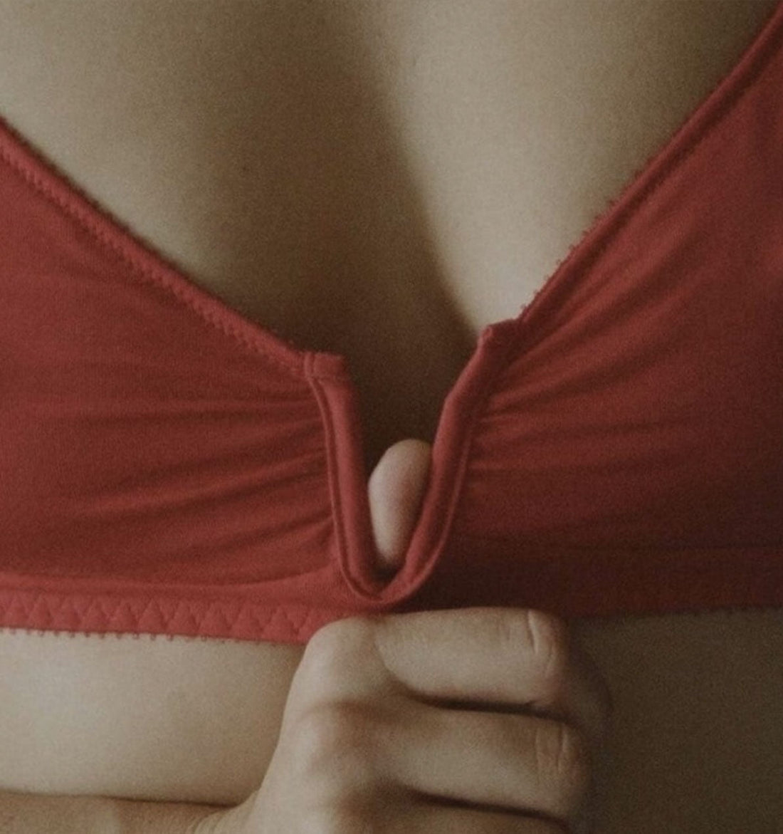 Wire-free bras and the nervous system: why what touches your skin matters