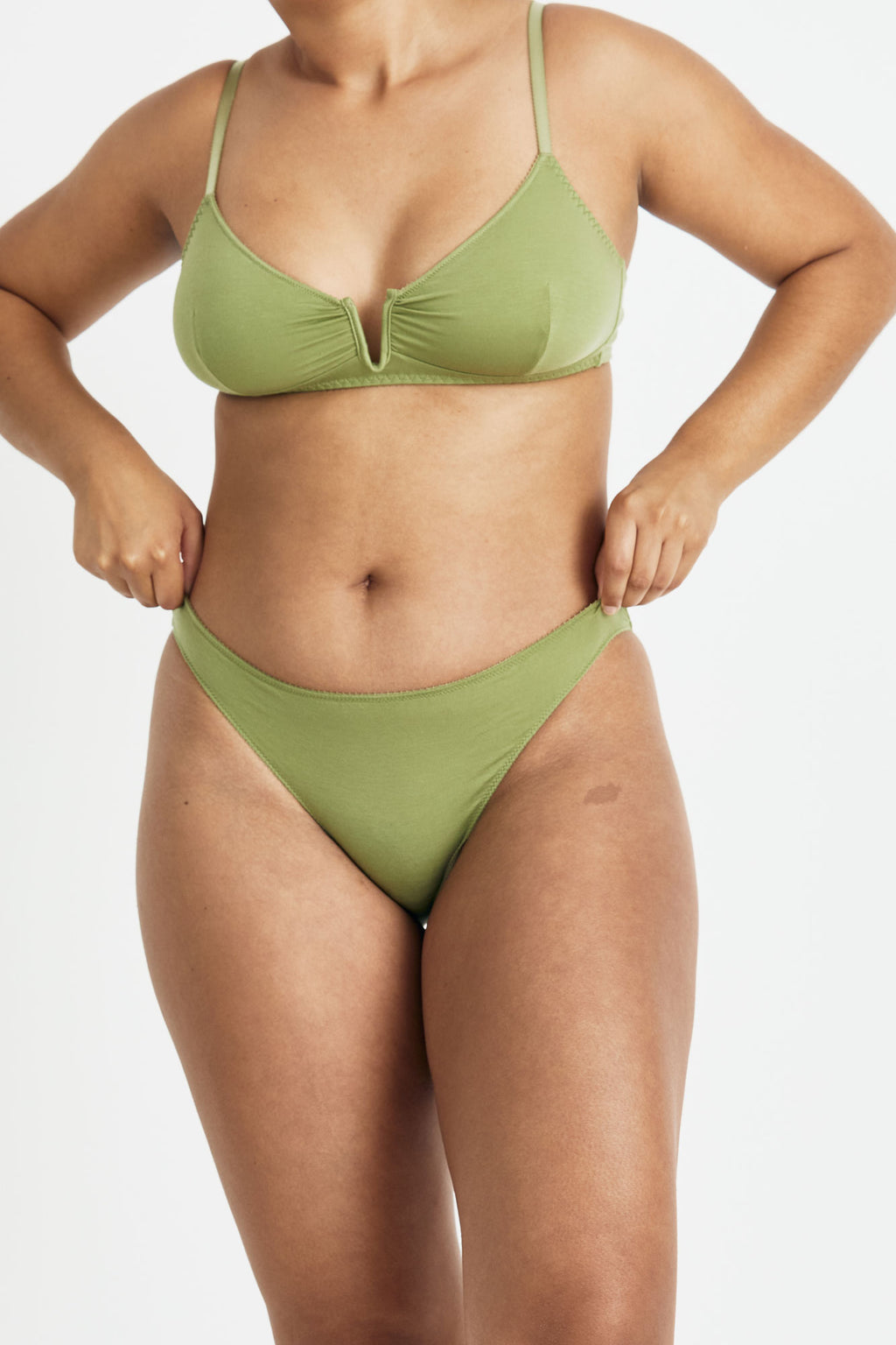 Videris lingerie. This lingerie set is in olive green. Made from TENCEL™. Our fabric is luxurious, sustainable & oeko tex certified. Ultra comfortable.