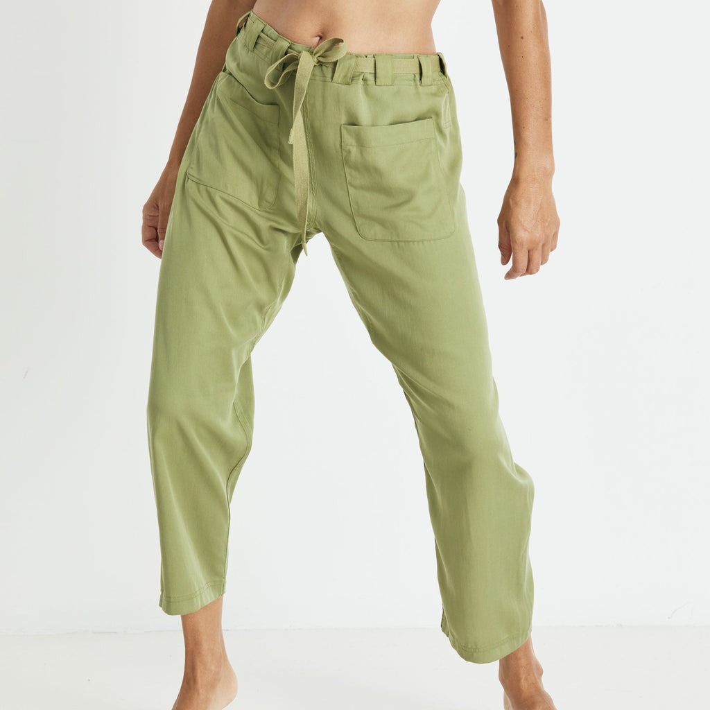 Videris Lingerie Quinn Pyjama pant in olive TENCEL™ with drawstring waist and patch pockets at front