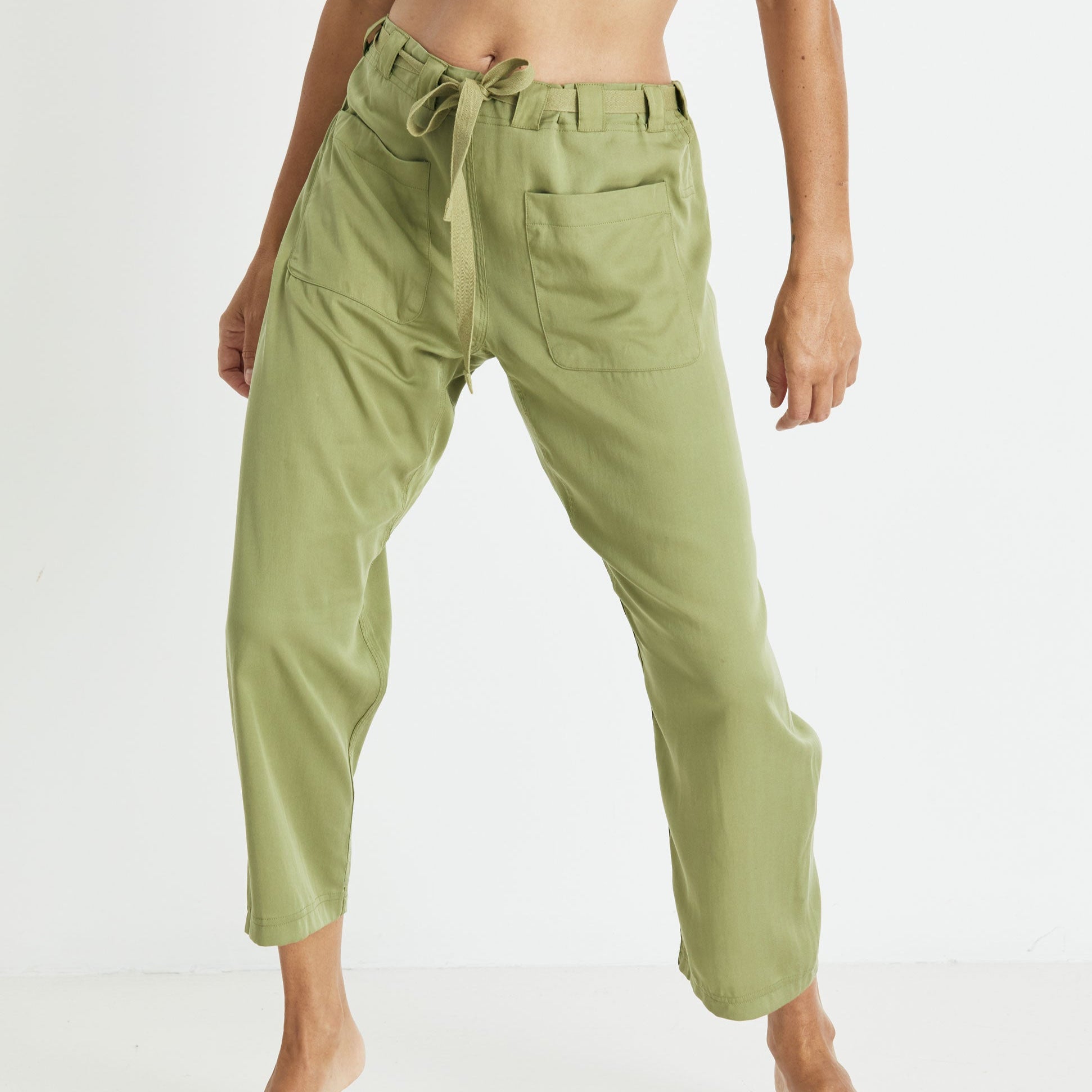 Videris Lingerie Quinn Pyjama pant in olive TENCEL™ with drawstring waist and patch pockets at front
